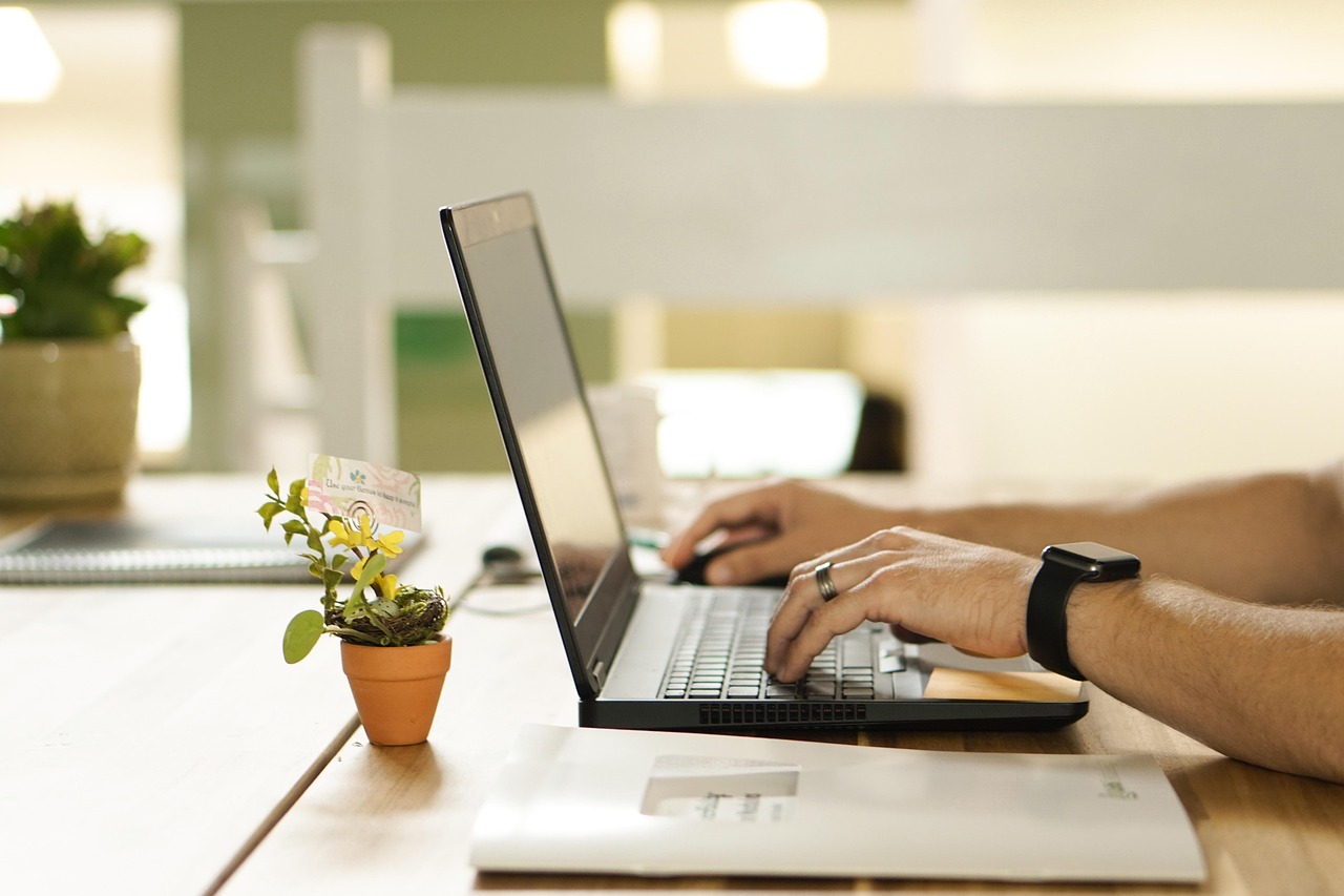 Latest Global Education Insights Reveal Internships Abroad Significantly Improve Cross-Cultural Career Skills
